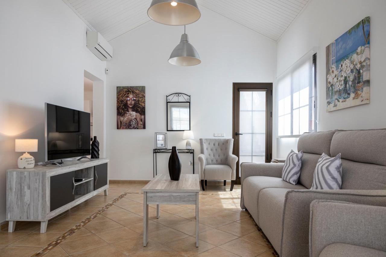 Ideal For Family Holidays, Near Beach And Golf- Casa James La Guirra エクステリア 写真